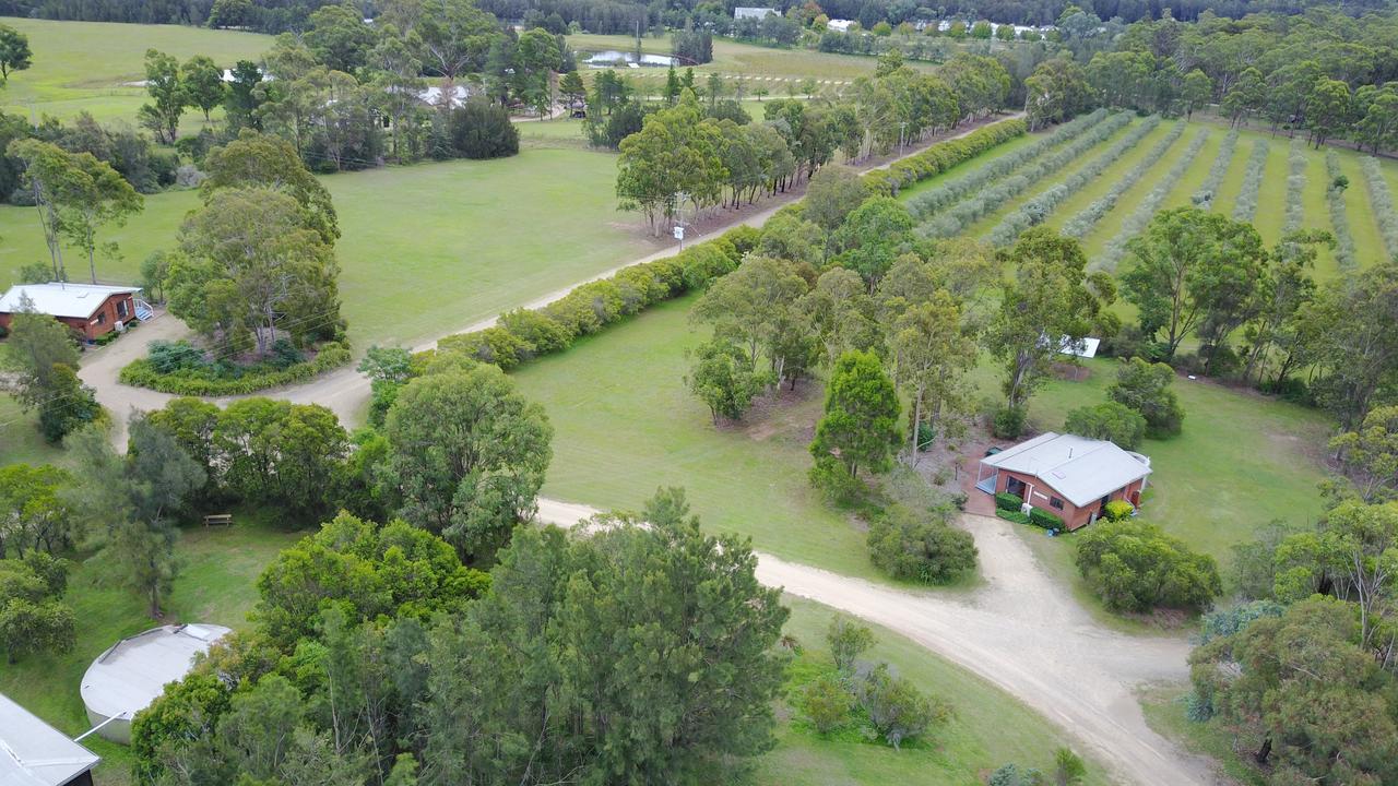 Cabins On Halls Pokolbin Exterior photo