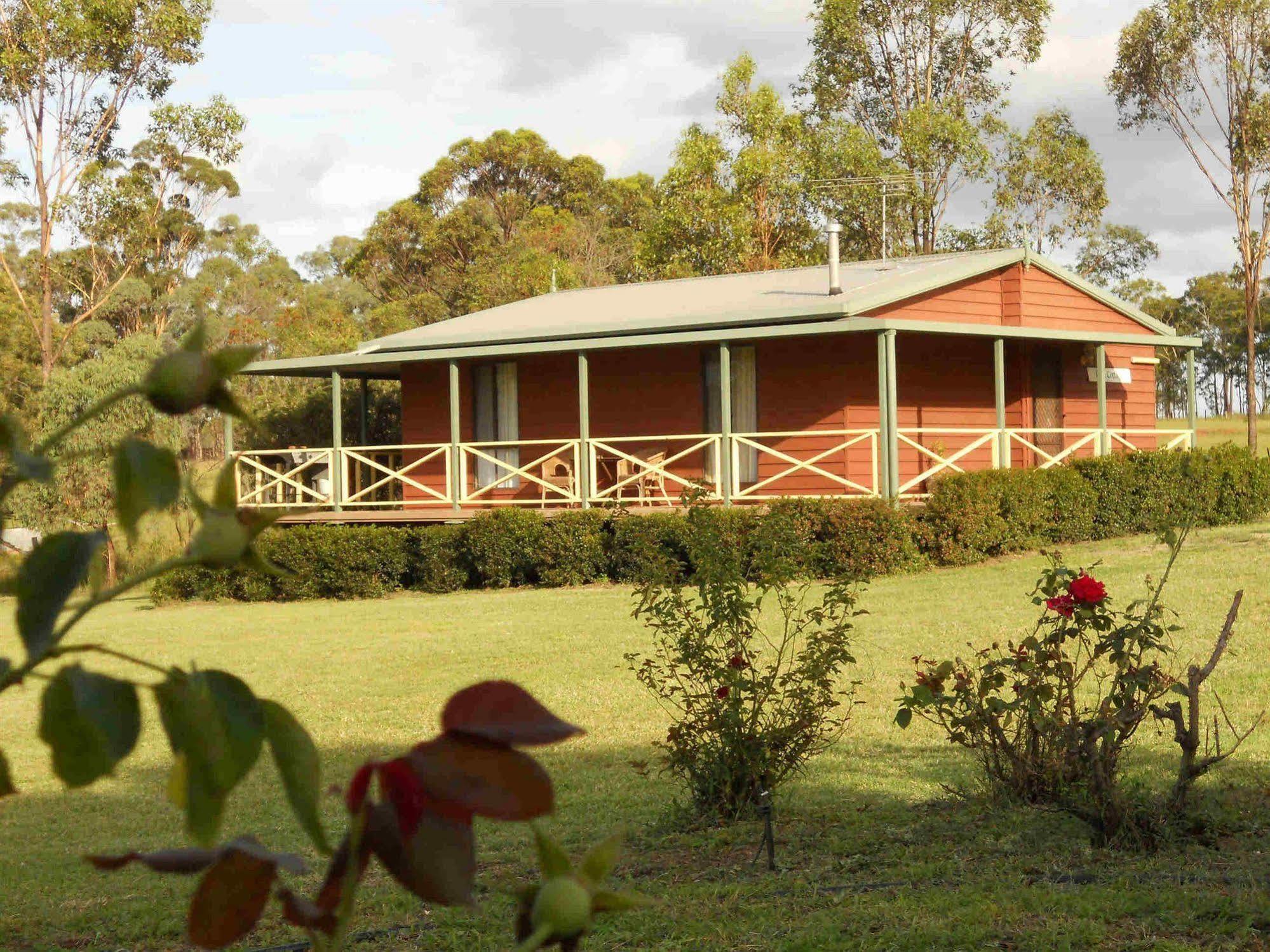 Cabins On Halls Pokolbin Exterior photo