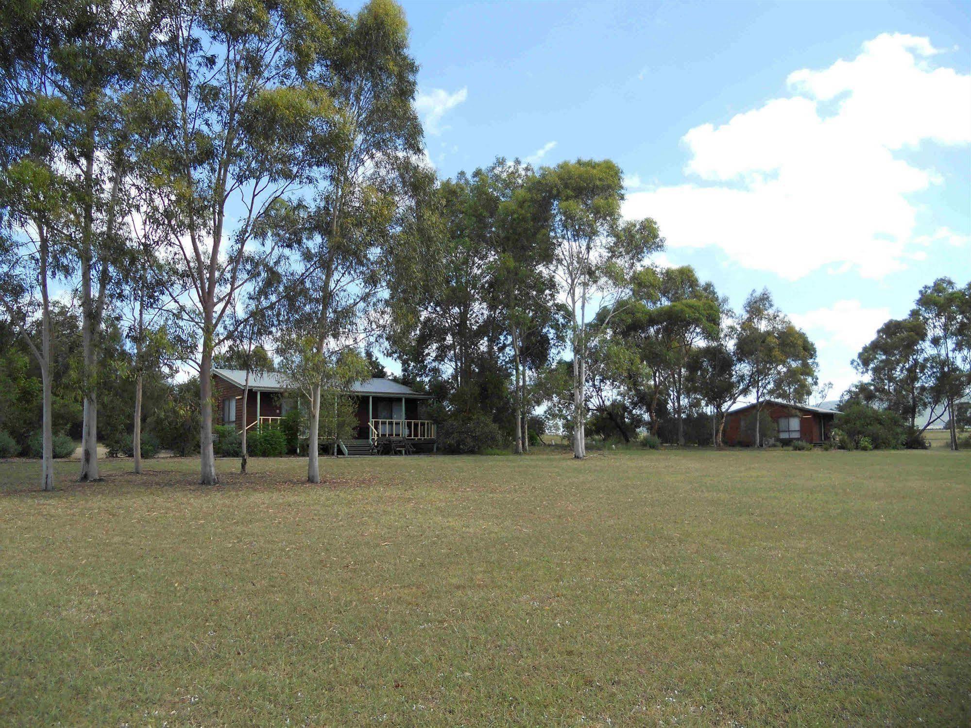Cabins On Halls Pokolbin Exterior photo
