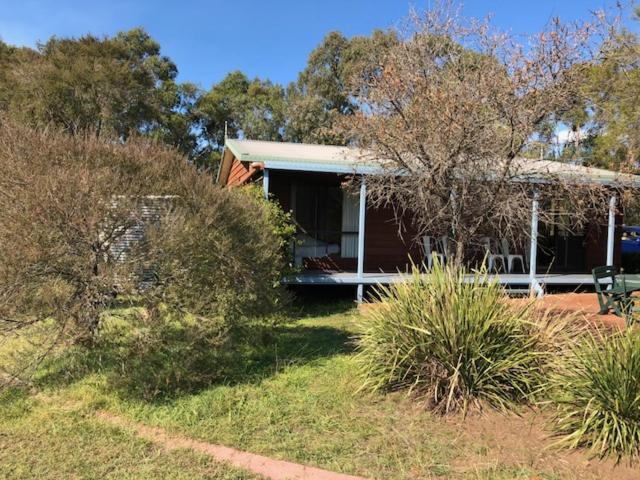 Cabins On Halls Pokolbin Exterior photo